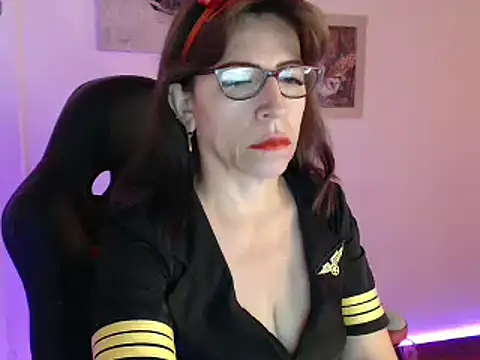 Chayla Ruiz online show from January 30, 1:53 pm