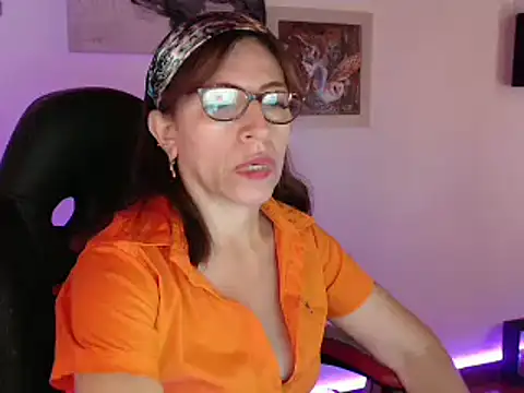 Chayla Ruiz online show from February 11, 4:46 pm