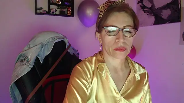 Chayla Ruiz online show from March 22, 12:06 am