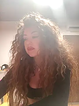 CurlyElisa online show from April 4, 10:18 pm