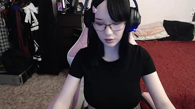 Maya Viola online show from March 3, 8:38 am