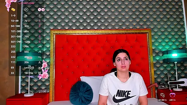 VallerieJones online show from March 22, 3:52 am