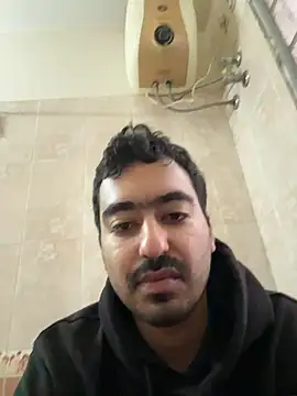 Snapshot of Vikram9918 chatting on December 29, 7:39 am Vikram9918 online show from December 29, 7:39 am