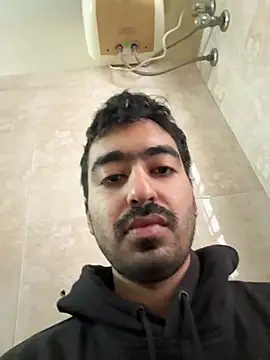 Snapshot of Vikram9918 chatting on January 2, 6:40 am Vikram9918 online show from January 2, 6:40 am