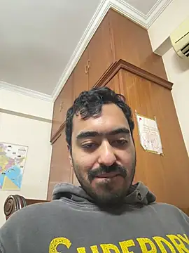 Snapshot of Vikram9918 chatting on January 6, 8:46 am Vikram9918 online show from January 6, 8:46 am