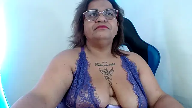 NAILAH SANZ online show from September 30, 8:58 pm