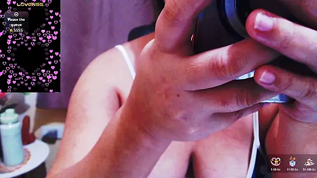 Alliayah Hollyx online show from September 12, 6:30 pm