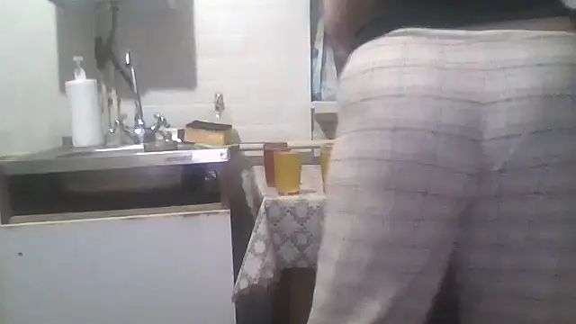 Snapshot of NansyyyaLiannkkaasssssa78 chatting on January 18, 11:22 pm NansyyyaLiannkkaasssssa78 online show from January 18, 11:22 pm