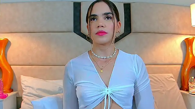 April Cutee online show from February 5, 11:44 am