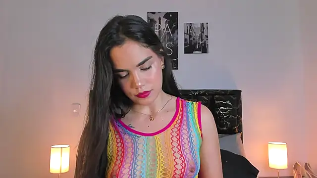 April Cutee online show from November 8, 10:30 pm