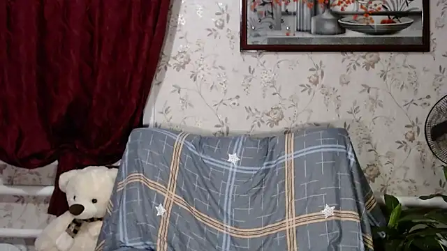 EmilyDoth online show from December 1, 9:26 pm