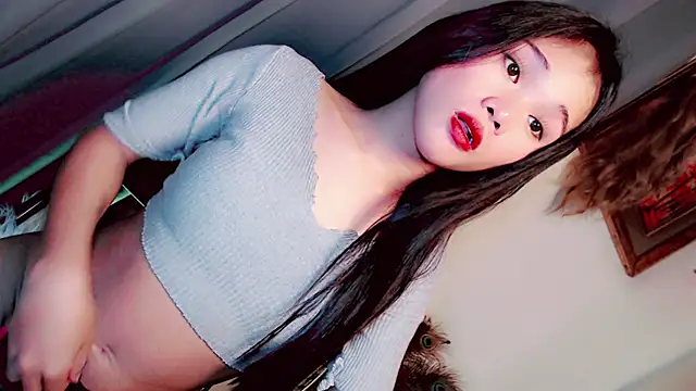 amomentoflust69 online show from February 12, 5:13 am