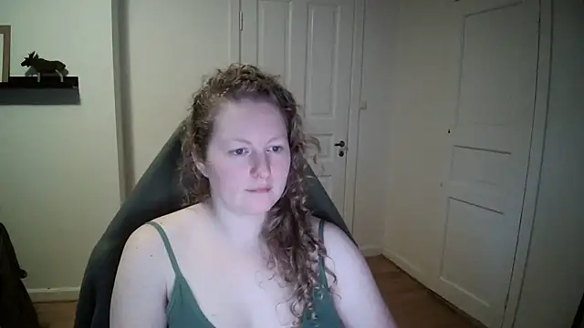 Girlnina-1995 online show from December 30, 9:05 am