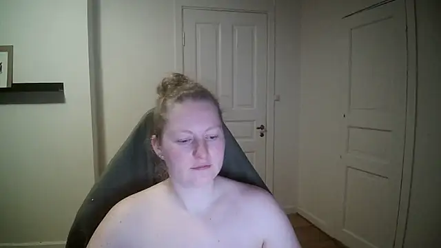 Girlnina-1995 online show from January 15, 9:41 pm