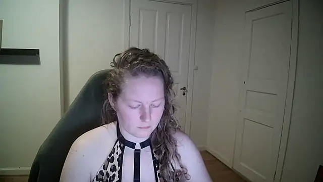 Girlnina-1995 online show from January 28, 7:21 pm