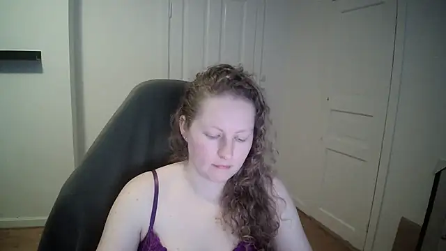 Girlnina-1995 online show from February 20, 2:02 pm