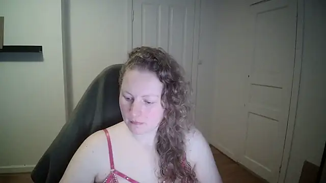 Girlnina-1995 online show from February 24, 9:10 am