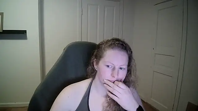 Girlnina-1995 online show from March 3, 3:42 pm