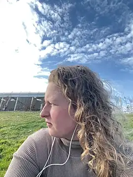 Girlnina-1995 online show from March 7, 3:07 pm