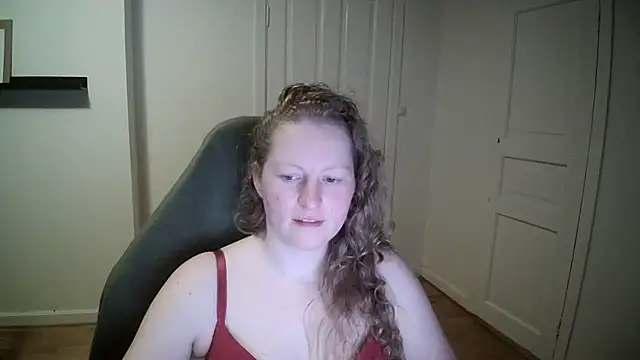 Girlnina-1995 online show from March 18, 7:53 pm