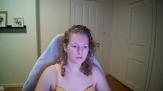 Girlnina-1995 online show from November 25, 4:07 pm