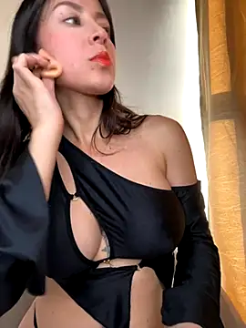 Snapshot of abby1nicolette chatting on October 12, 9:58 pm abby1nicolette online show from October 12, 9:58 pm