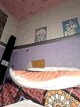 hotbabes163 online show from March 10, 10:26 am