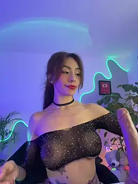 Snapshot of LauPolett chatting on December 15, 2:52 am LauPolett online show from December 15, 2:52 am