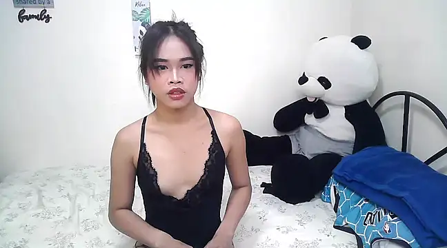 Snapshot of rihanna22 chatting on February 28, 6:21 am rihanna22 online show from February 28, 6:21 am