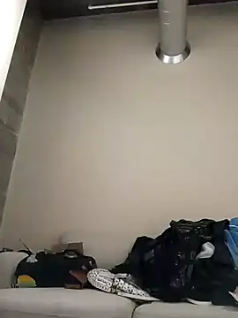 eatmeplease44 online show from February 14, 2:39 am