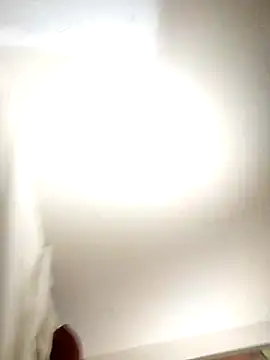 eatmeplease44 online show from February 26, 12:05 am