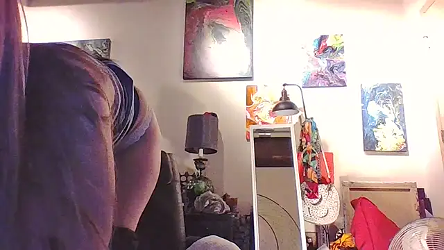 eatmeplease44 online show from November 16, 11:16 am