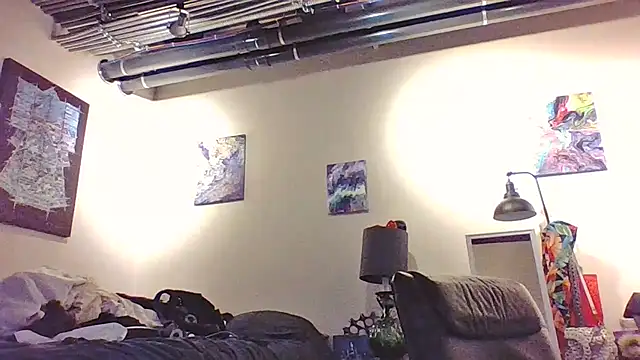 eatmeplease44 online show from November 24, 7:02 pm