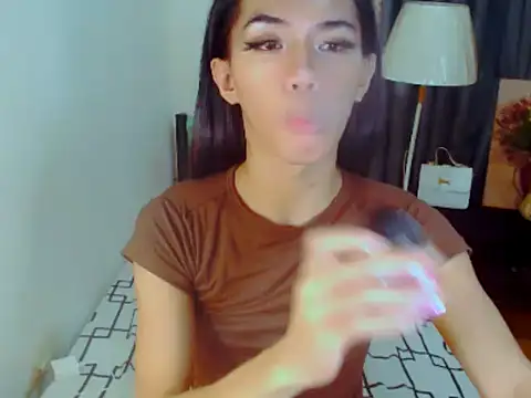 ELLIZABETHFORCUMXX online show from September 14, 1:05 am