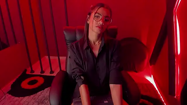 Snapshot of liagirl_cute chatting on January 26, 5:45 am liagirl cute online show from January 26, 5:45 am