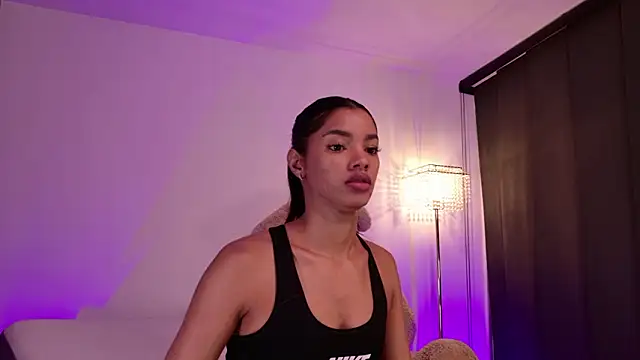 liagirl cute online show from March 12, 3:23 am