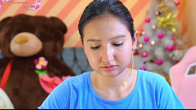 Pinkie Princes online show from December 31, 3:34 am