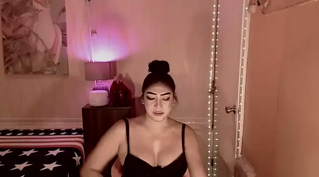 Snapshot of Biancafoxie chatting on December 13, 4:22 am Biancafoxie online show from December 13, 4:22 am