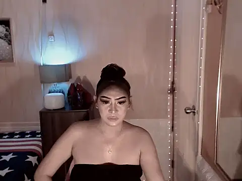 Snapshot of Biancafoxie chatting on October 16, 1:39 am Biancafoxie online show from October 16, 1:39 am