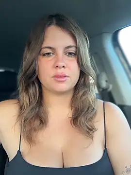 Snapshot of Samantha_official chatting on November 16, 7:25 am Samantha official online show from November 16, 7:25 am