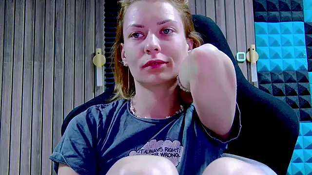 karo123421 online show from March 16, 3:47 am