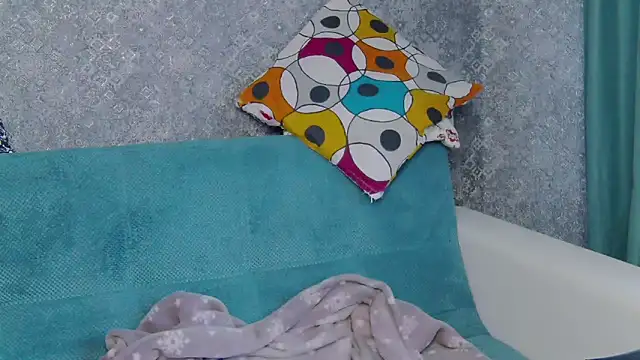 Snapshot of Brilliant_Doll chatting on December 1, 3:11 am Brilliant Doll online show from December 1, 3:11 am