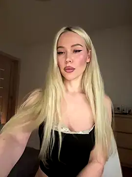 xDinnax online show from December 14, 4:45 pm