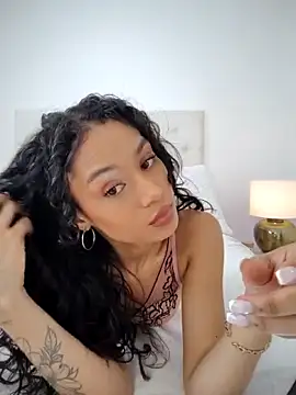 Leaberry online show from October 19, 8:20 pm