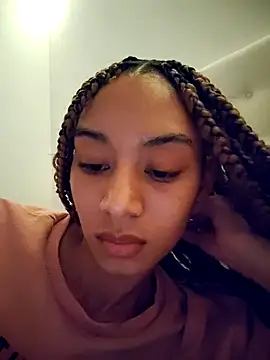 Leaberry online show from November 14, 5:39 am