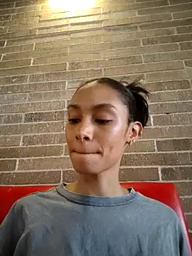 Leaberry online show from February 27, 8:20 pm