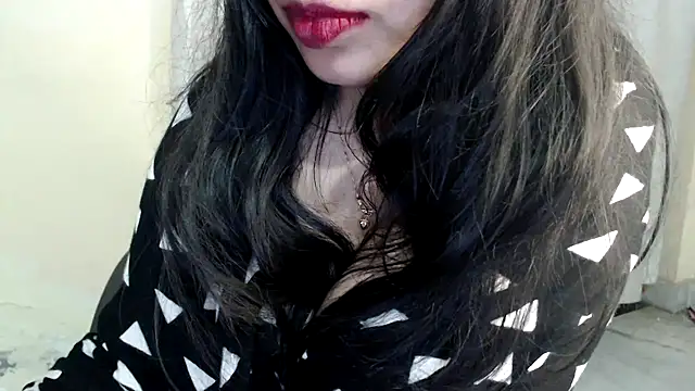 Snapshot of HOT_CHILLY chatting on February 6, 6:46 pm HOT CHILLY online show from February 6, 6:46 pm