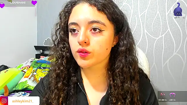 Snapshot of AshleyKim_ chatting on November 6, 12:11 am AshleyKim online show from November 6, 12:11 am