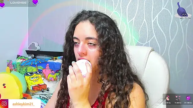 Snapshot of AshleyKim_ chatting on November 25, 12:10 am AshleyKim online show from November 25, 12:10 am