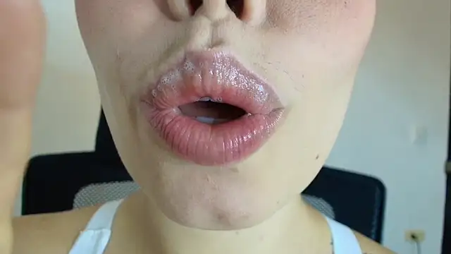 Snapshot of lisbet21x chatting on November 28, 8:00 pm lisbet21x online show from November 28, 8:00 pm